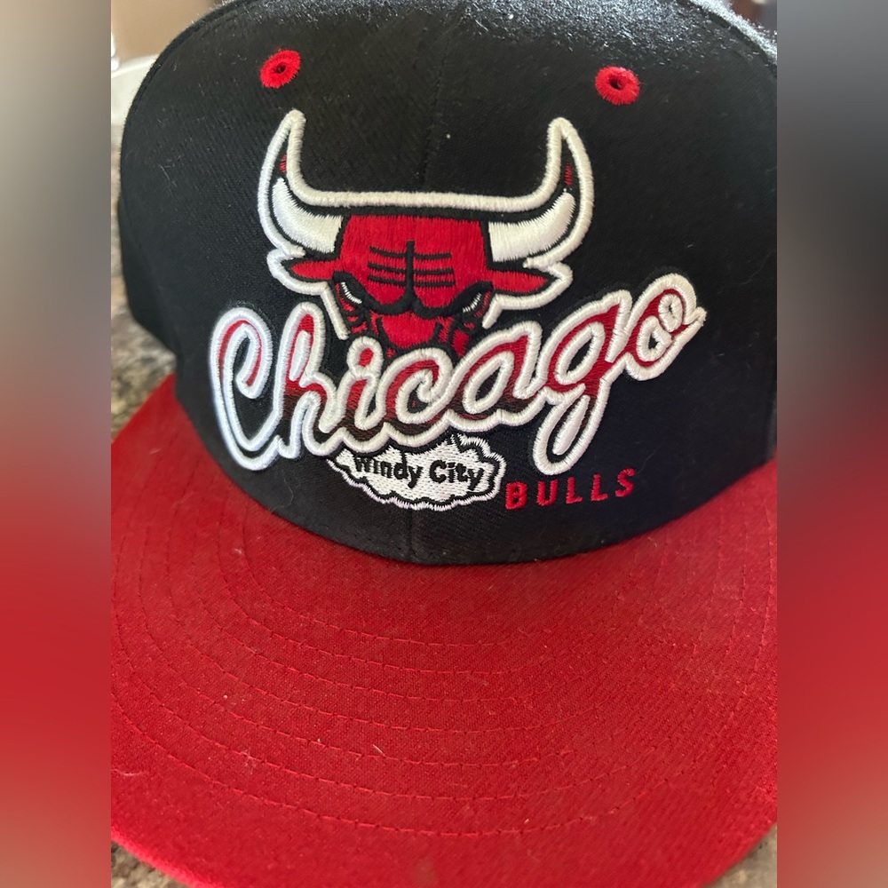 Chicago Bulls “Windy City” SnapBack hat